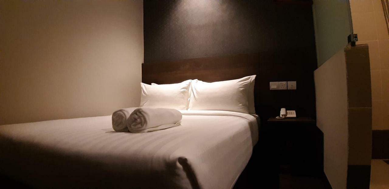 MIICO Hotel @ Mount Austin Johor Bahru Exterior foto